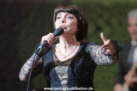 MireilleMathieu 22042018 106