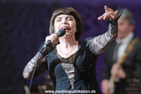 MireilleMathieu 22042018 109