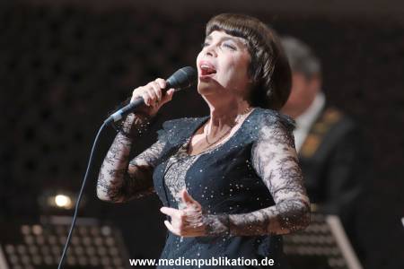 MireilleMathieu 22042018 123