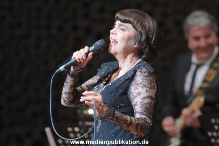 MireilleMathieu 22042018 129