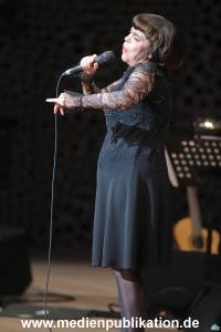 MireilleMathieu 22042018 138