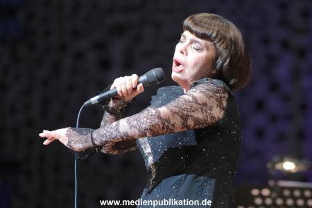 MireilleMathieu 22042018 144