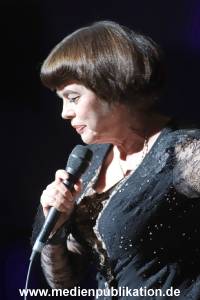 MireilleMathieu 22042018 150