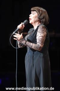 MireilleMathieu 22042018 153