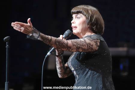 MireilleMathieu 22042018 163