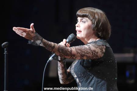 MireilleMathieu 22042018 165