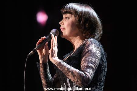 Mireille Mathieu 29032008 005