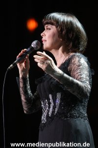 Mireille Mathieu 29032008 007