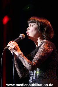 Mireille Mathieu 29032008 028