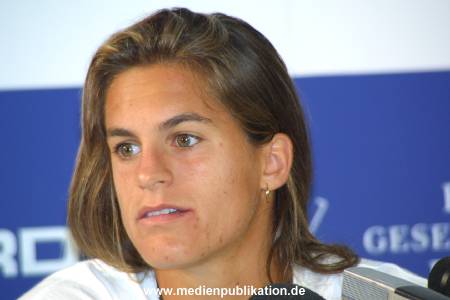 berlin 2001 mauresmo amelie 050