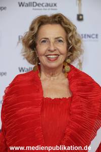 GoldeneBildDerFrau 20112024 547