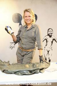 Banksy Charity 24102022 038