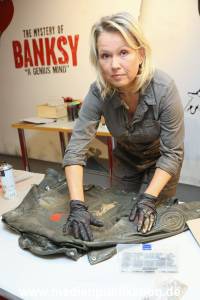 Banksy Charity 24102022 087