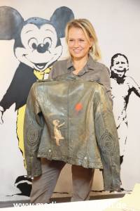 Banksy Charity 24102022 097