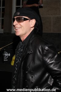 Hardrock Opening 22092011 013