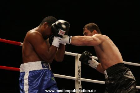 Universum Fight Night 12102012 094