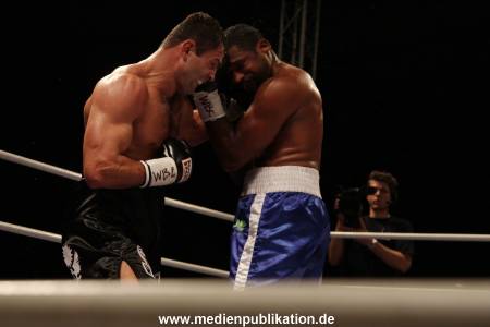 Universum Fight Night 12102012 119