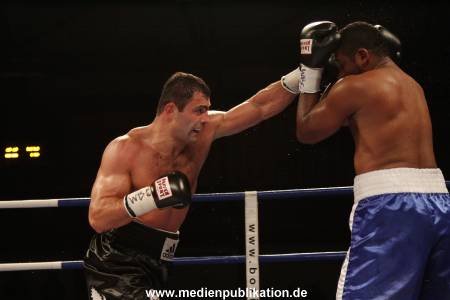 Universum Fight Night 12102012 125