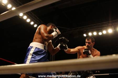 Universum Fight Night 12102012 163