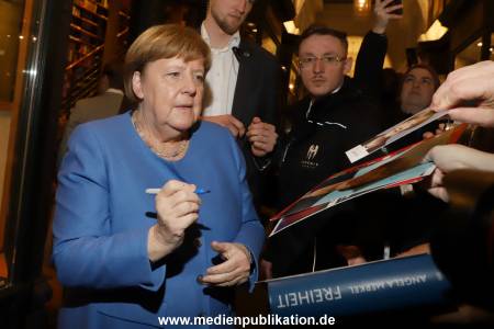 Angela Merkel 05022025 034