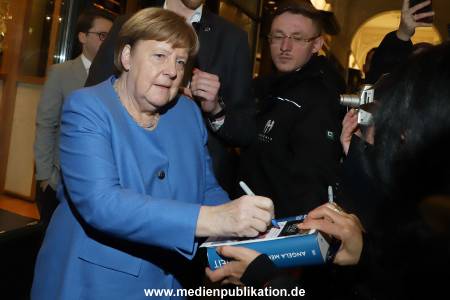 Angela Merkel 05022025 037