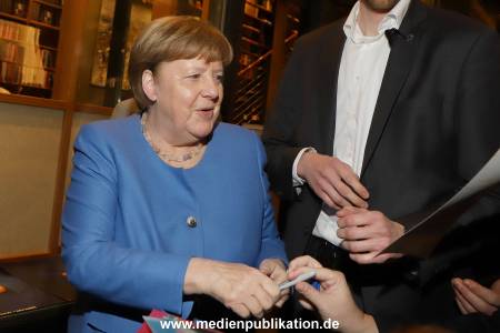 Angela Merkel 05022025 049