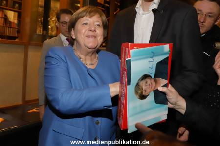 Angela Merkel 05022025 051