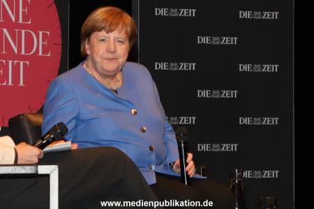 Angela Merkel 05022025 052