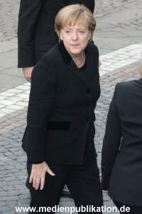 Loki Schmidt 01112010 111