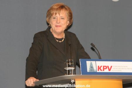 Merkel im CCH 25112005 002