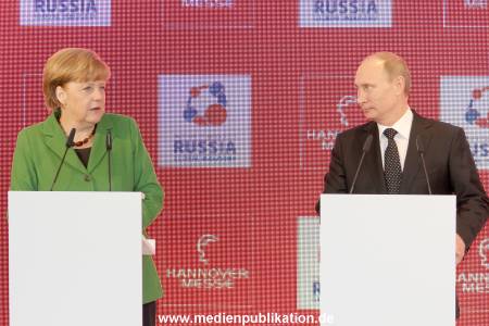 Messerundgang Putin 08042013 010