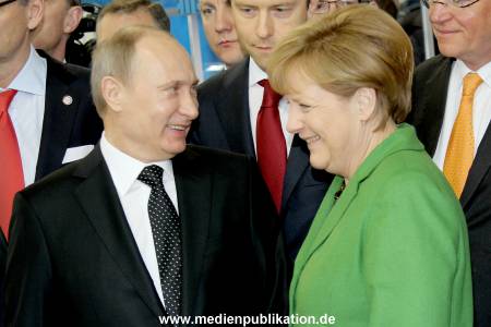 Messerundgang Putin 08042013 038