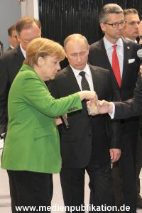 Messerundgang Putin 08042013 076