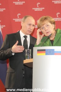 Messerundgang Putin 08042013 230