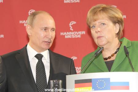 Messerundgang Putin 08042013 234