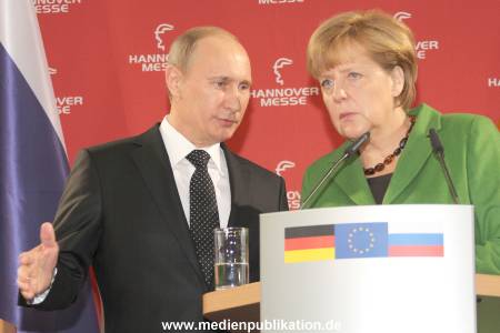 Messerundgang Putin 08042013 236