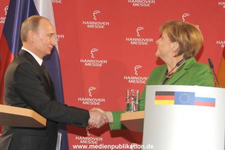 Messerundgang Putin 08042013 279