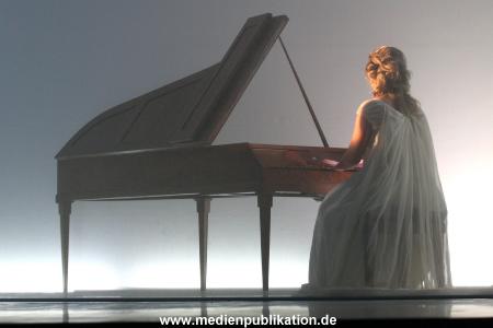 Mozart und Konstanze 16032006 001