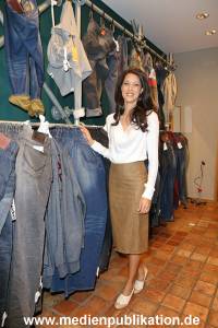 AnsonsShopNi 09102015 115