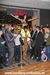 Late Night Shopping 03032018 269