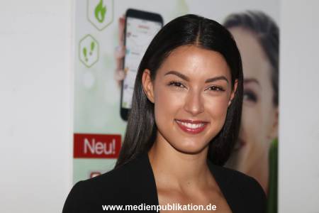 Rebecca Mir 15052018 057