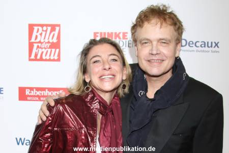 Goldene Bild der Frau 07112018 386