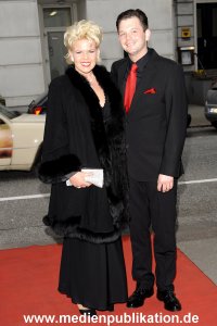 Blauer Ball 04042009 007