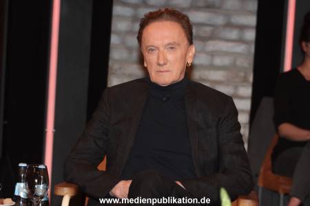 Talkshow 3nach9 13052022 020