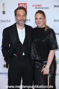 GoldeneBildDerFrau 20112024 214