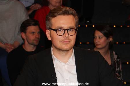 Lanz Sendung1 06042015 025