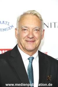 GoldeneBildDerFrau 11102023 113