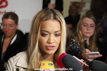 RitaOra 05012018 404
