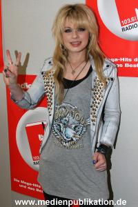 Orianthi 03092010 002
