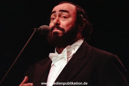 N2771 a Pavarotti Hannover 1997